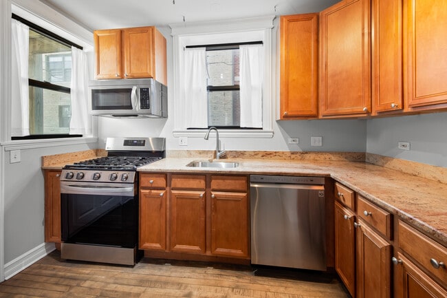 Building Photo - 2211 W Winona St