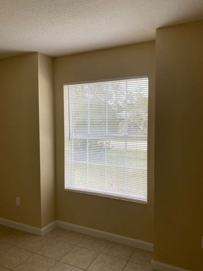 Building Photo - 35 Brunswick Ln