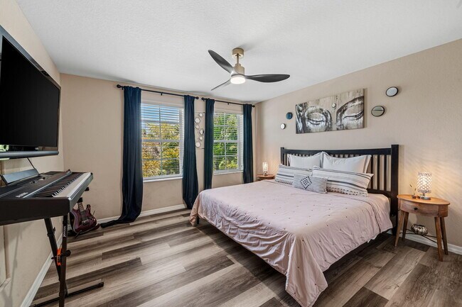 Building Photo - 10652 Ivanhoe Ln