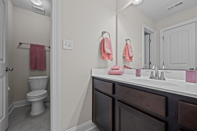 Building Photo - 878 Stormy Gale Ln