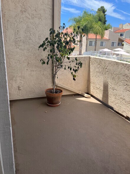 Building Photo - 6915 Quail Pl