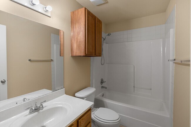 Building Photo - Cute 4 Bed 2 Bath Home in Bentonville School District