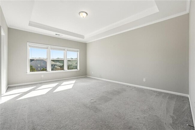 Building Photo - 156 Round Pond Dr