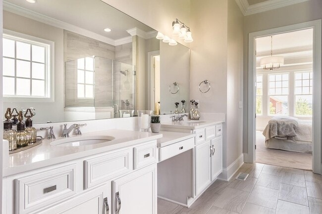 Building Photo - 2077 McAvoy Dr