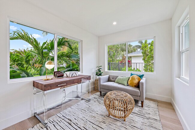 Building Photo - 310 Edmor Rd