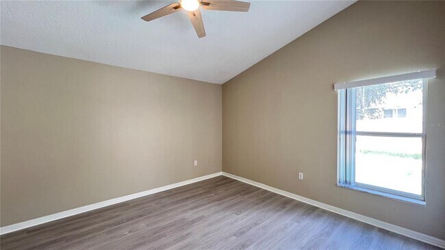 Building Photo - 4599 Cumbrian Lakes Dr