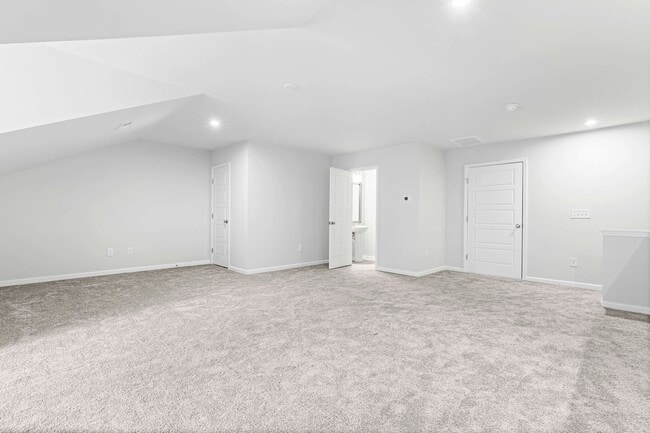 Building Photo - 252 Shingle Oak Rd