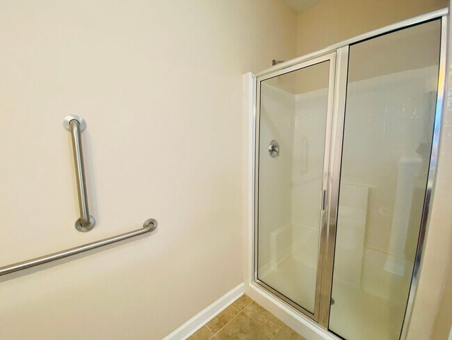 Building Photo - Luxury 3 Bedroom  Townhome in South Durham...