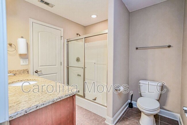 Building Photo - 213 Bell Heather Ln