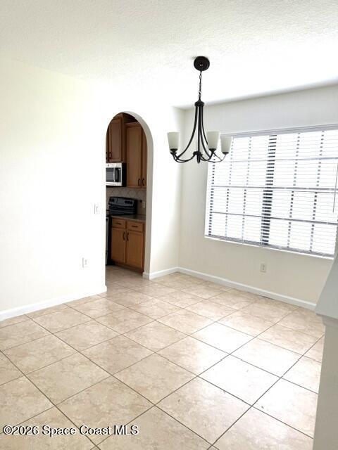 Building Photo - 1335 Lara Cir