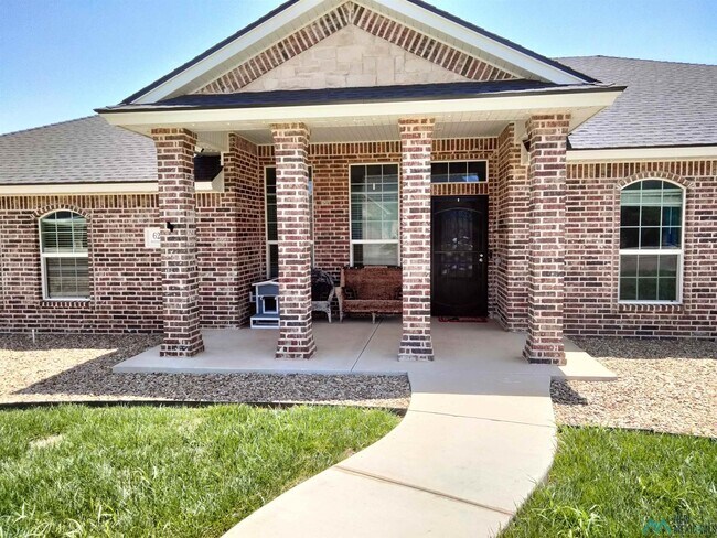 Building Photo - 621 Providence Cir