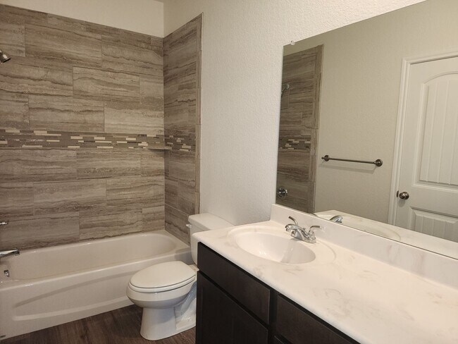 Building Photo - 3414 Abraham Dr