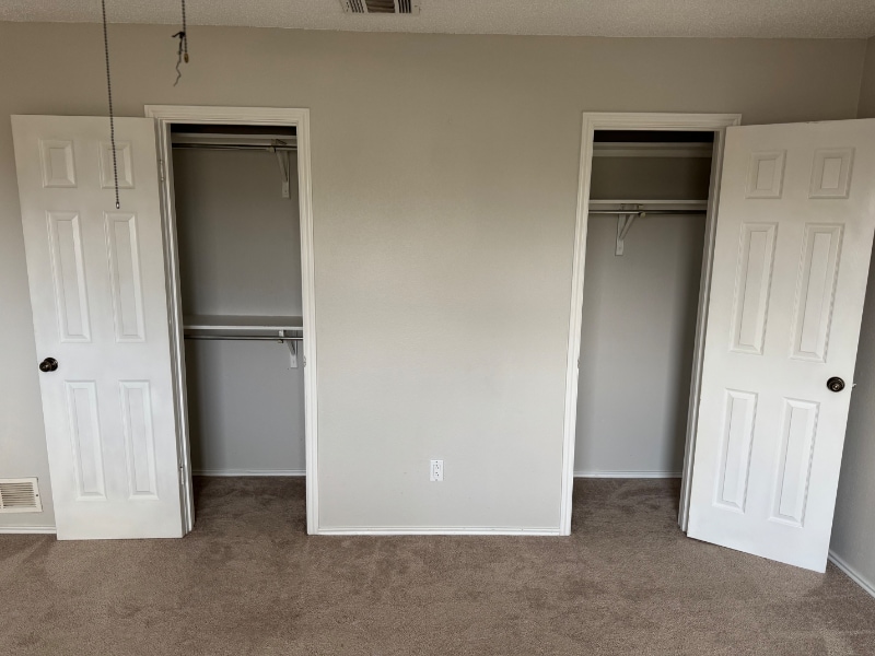 Building Photo - 3905 Picato Dr