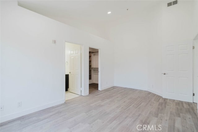 Building Photo - 18347 Saticoy St