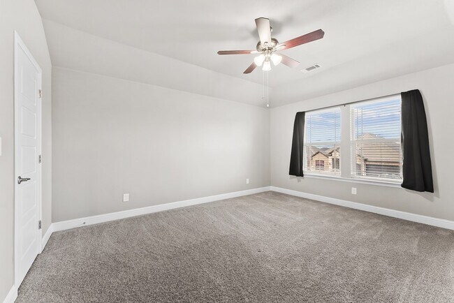 Building Photo - 6020 Sunny Stone Dr