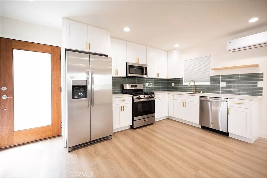 Brand New Kitchen - 355 N Colorado Pl