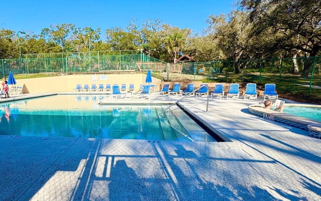 Building Photo - 2638 10th Ct