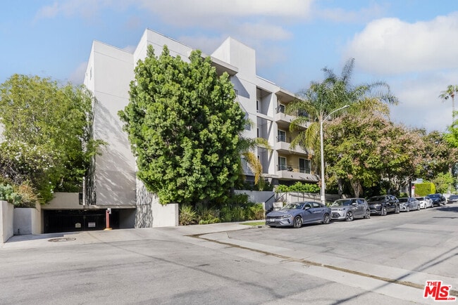 Building Photo - 11115 Acama St