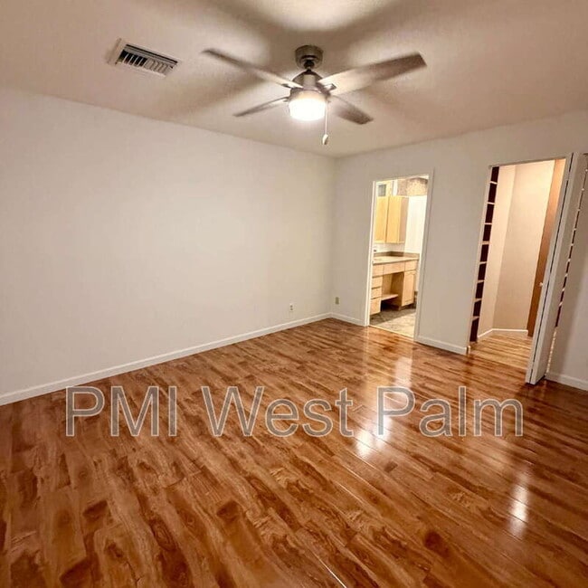 Building Photo - 147 Sunflower Cir