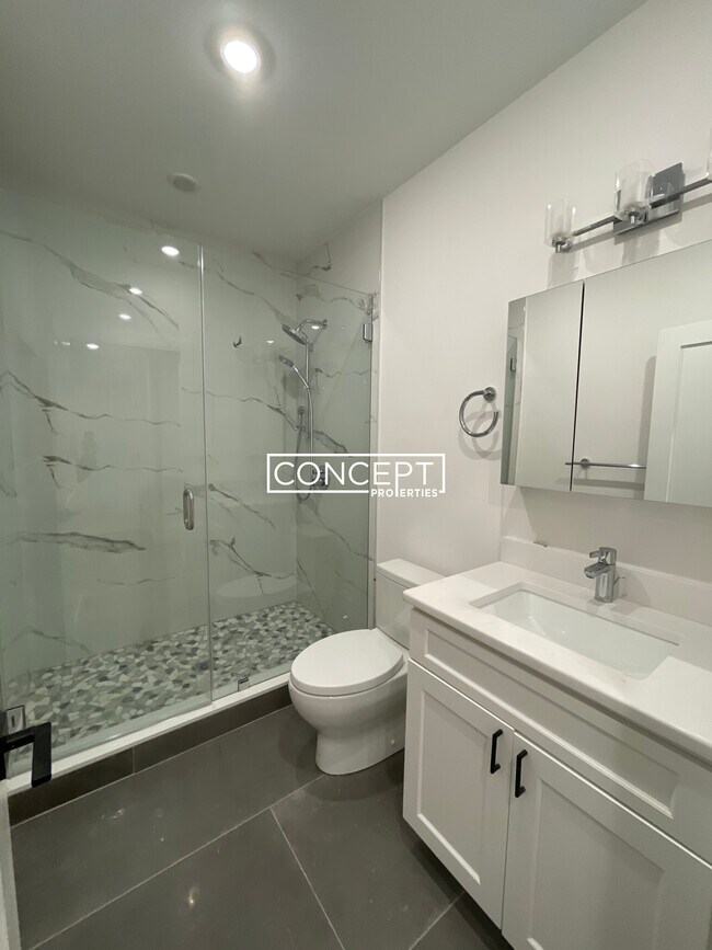 Building Photo - 47 Englewood Ave