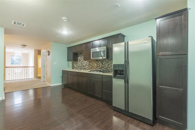 Building Photo - 4202 Fairmeadow Dr
