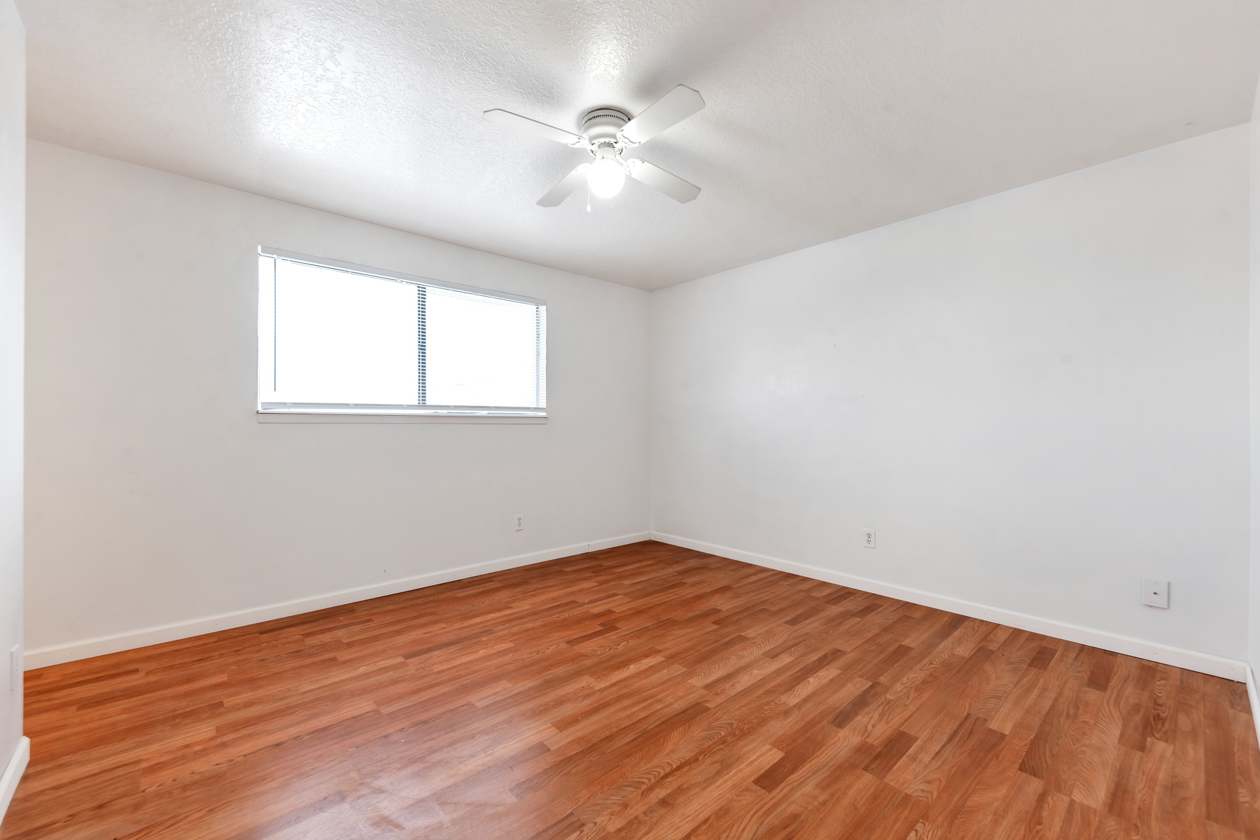 Building Photo - 104 W 5050 S