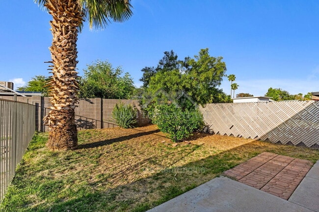 Building Photo - 7428 E Carol Cir