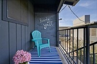 Building Photo - 909 Reinli St