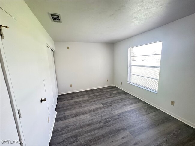 Building Photo - 1605 Ridgecrest St