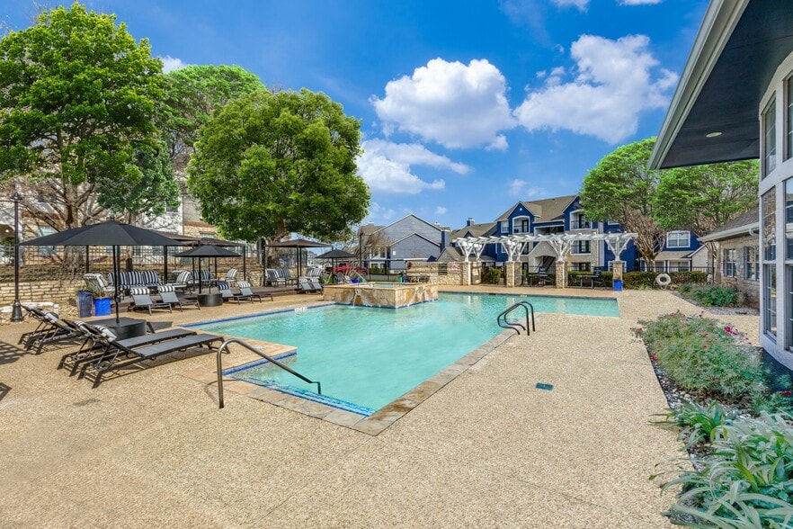 Building Photo - Madison Dell Ranch Apartments