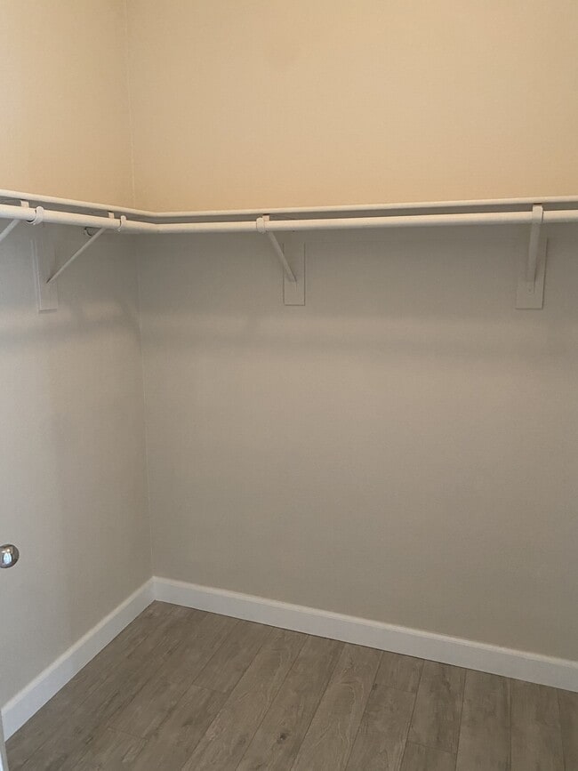 Building Photo - 5090 Silent Valley Ct