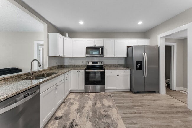 Building Photo - 254 Pocahontas Pl