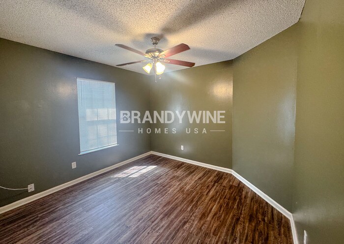 Building Photo - 3931 Hunters Lake Cir W