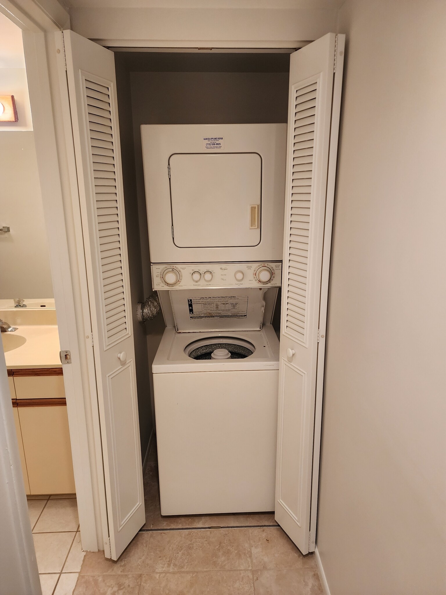 Building Photo - 28 Plantation Dr