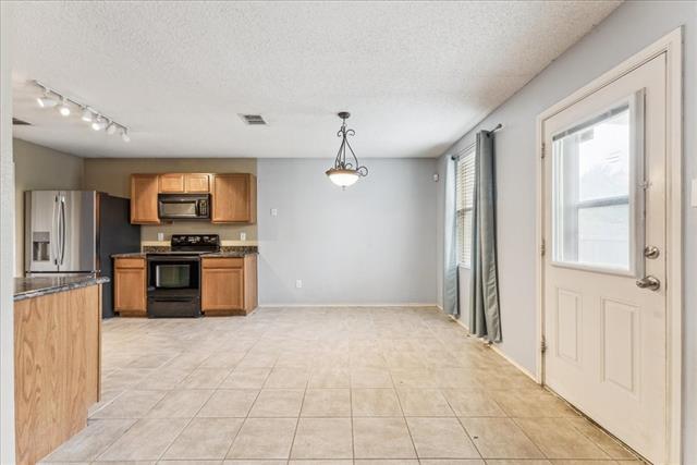 Building Photo - 1516 Lone Star Ct