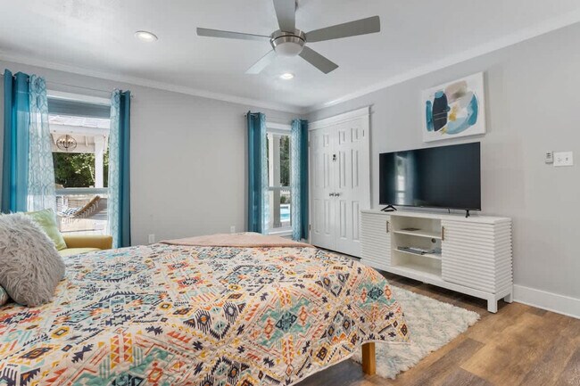 Building Photo - 9200 Pointe Aux Chenes Rd