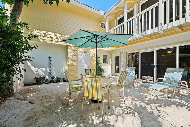 Building Photo - 213 Seabreeze Cir