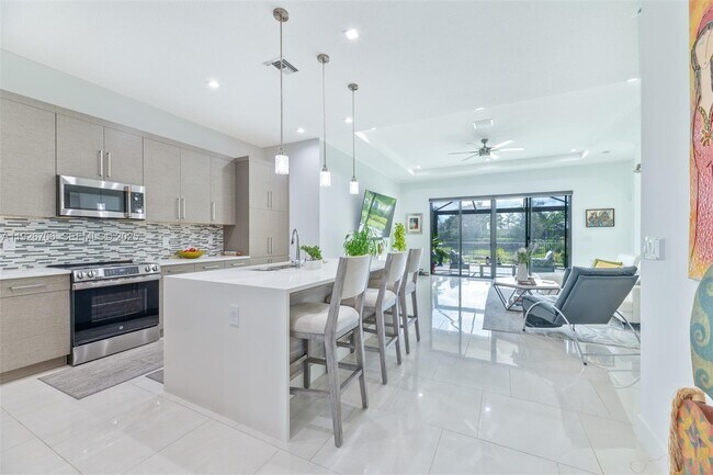 Building Photo - 3098 Gin Berry Way