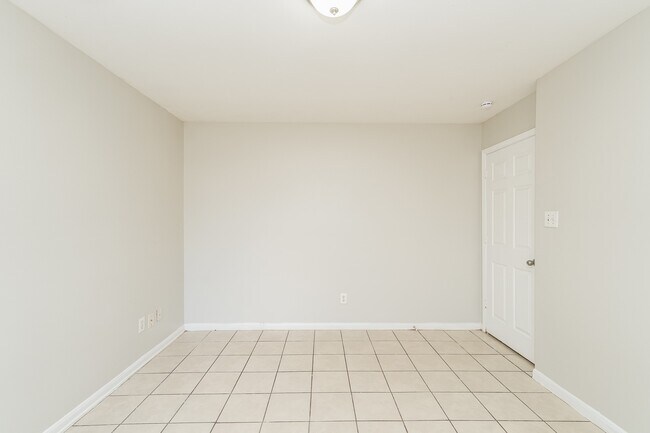 Building Photo - 2920 La Estancia Ln