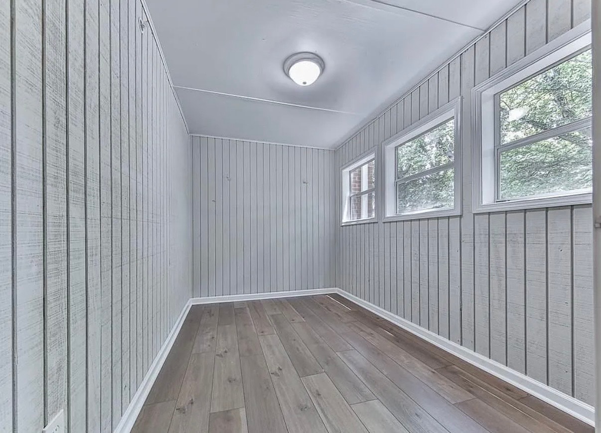 Building Photo - 1166 Booth Rd SW