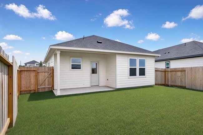 Building Photo - 18027 Lasso Mls Dr