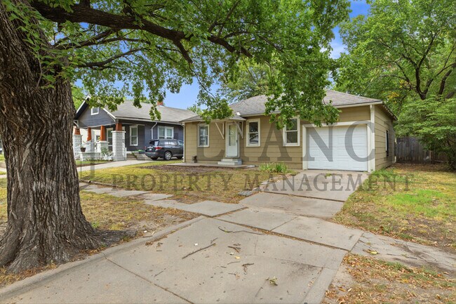 Building Photo - 1434 S Laura Ave