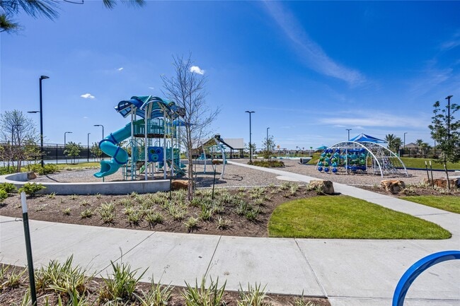 Building Photo - 21130 Garden Palm Dr