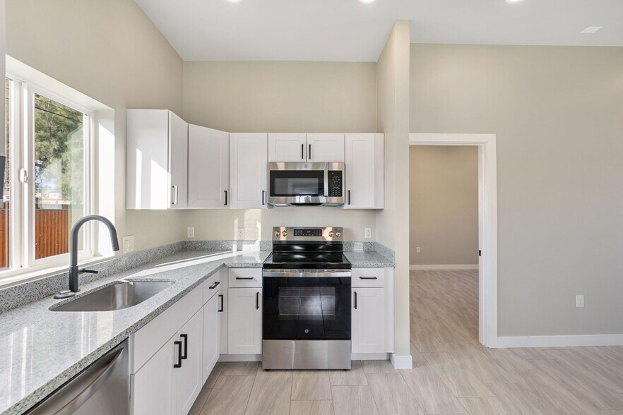 Building Photo - 1311 W Speedway Blvd