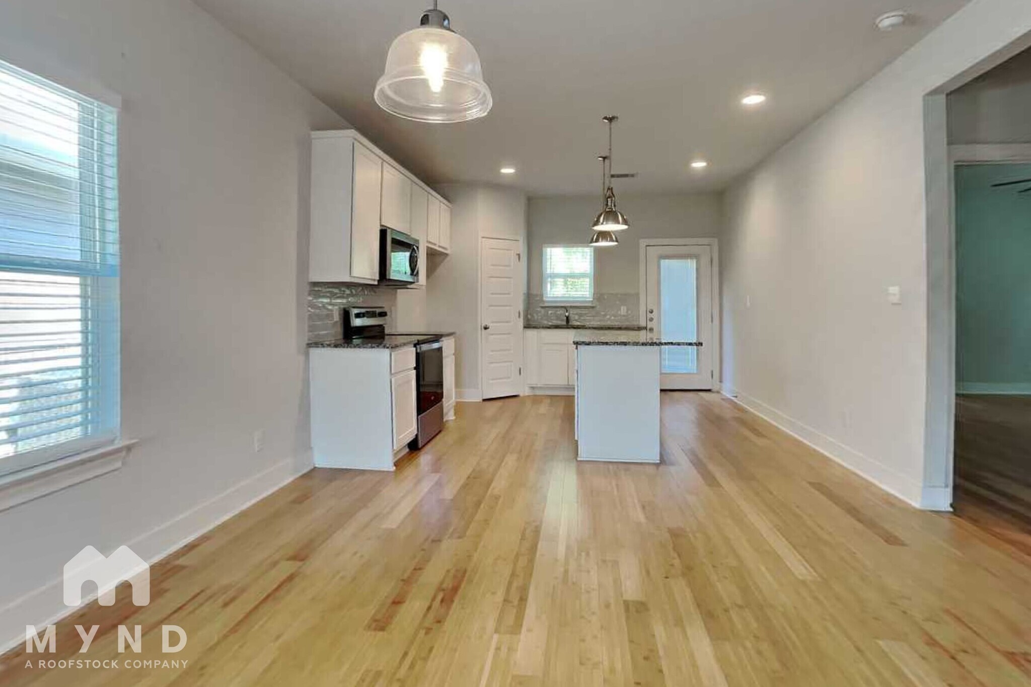 Building Photo - 423 Channing Ave