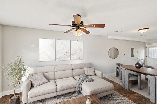 Building Photo - 1758 Spring Water