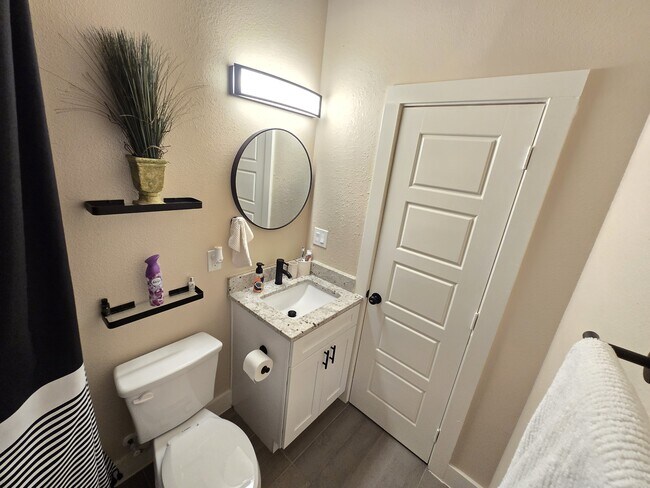 Building Photo - 2716 Brigham Ln