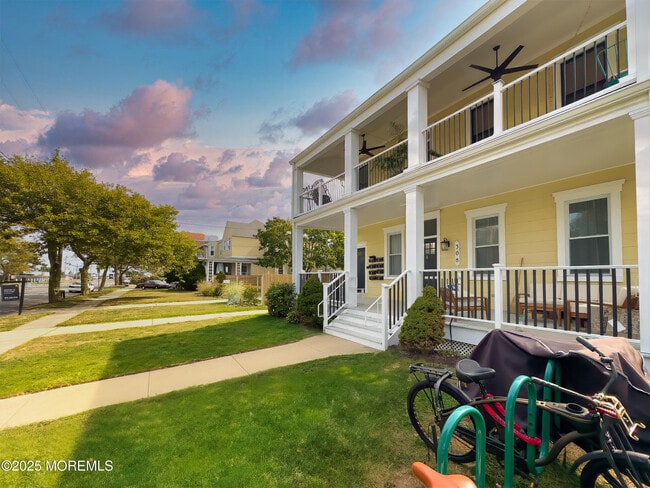 Building Photo - 308 7th Ave