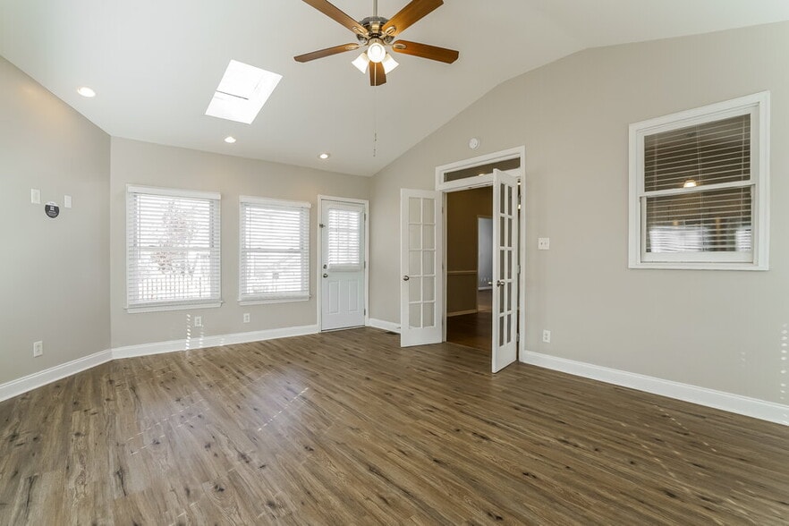 Building Photo - 4708 Easthampton Dr