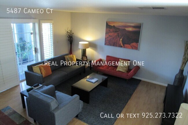 Building Photo - 5487 Cameo Ct